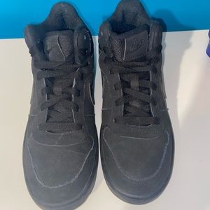 Old style Nike airforces (High)